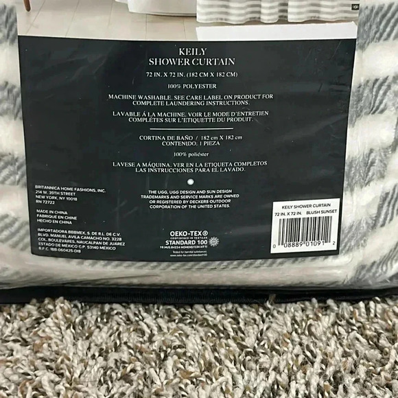 Ugg Keily Shower Curtain- Rare to find - Picture 7 of 8